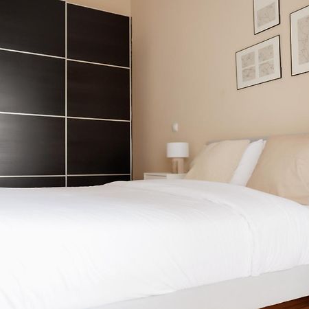 Modern 2Bdr Apt - 2' To Metro - Direct To Acropolis Atene Esterno foto