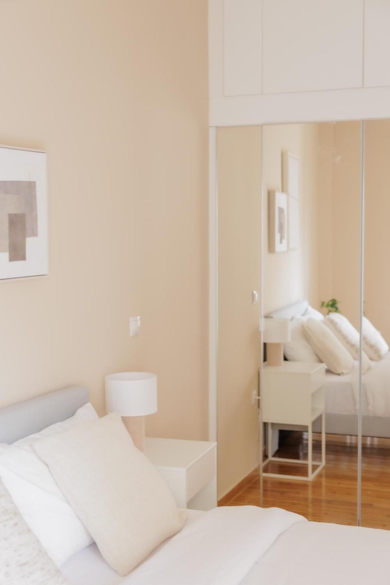 Modern 2Bdr Apt - 2' To Metro - Direct To Acropolis Atene Esterno foto