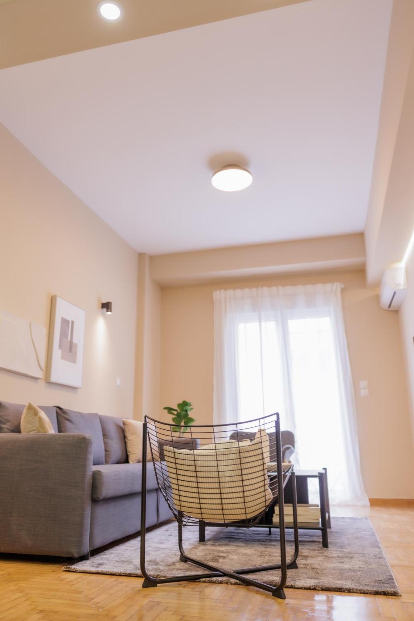 Modern 2Bdr Apt - 2' To Metro - Direct To Acropolis Atene Esterno foto